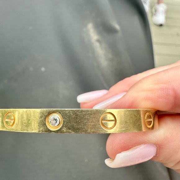 Cartier love cuff bracelet in yellow gold with one diamond - Picture 11 of 13
